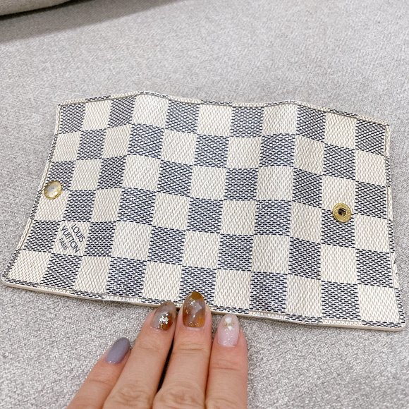 Authentic LOUIS VUITTON 4 KEYS KEYBAG - Picture 1 of 10